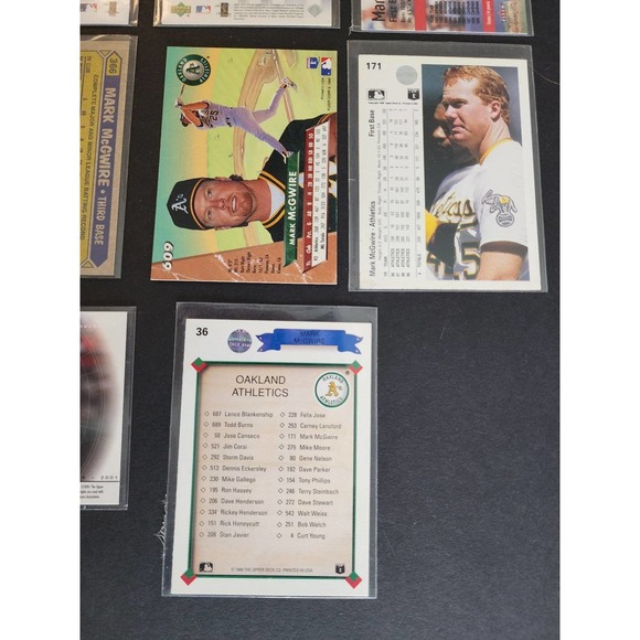 Mark McGwire, Oakland A's, Cardinals - Collection of 14 Baseball Cards - Picture 9 of 9